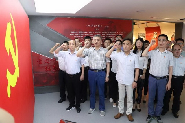 1562071014133975.jpg 黃山.jpg